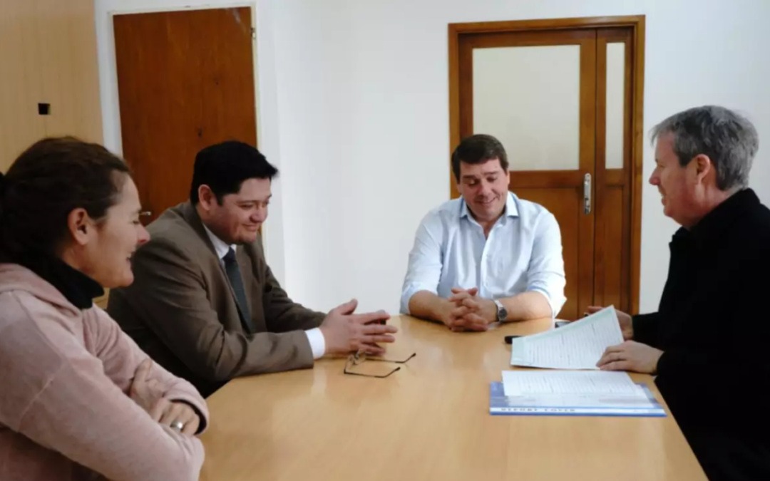 Municipio de Rawson y Provincia firmaron traspaso de tierras de Chacra 6 del área 19